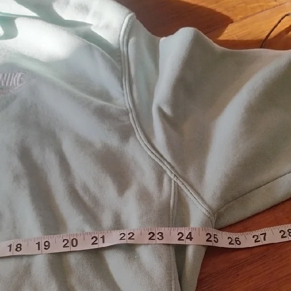 Nike Light Pastel  Green  Hoodie . Size XL. Beautiful Color For Spring 🌼. - Picture 4 of 7